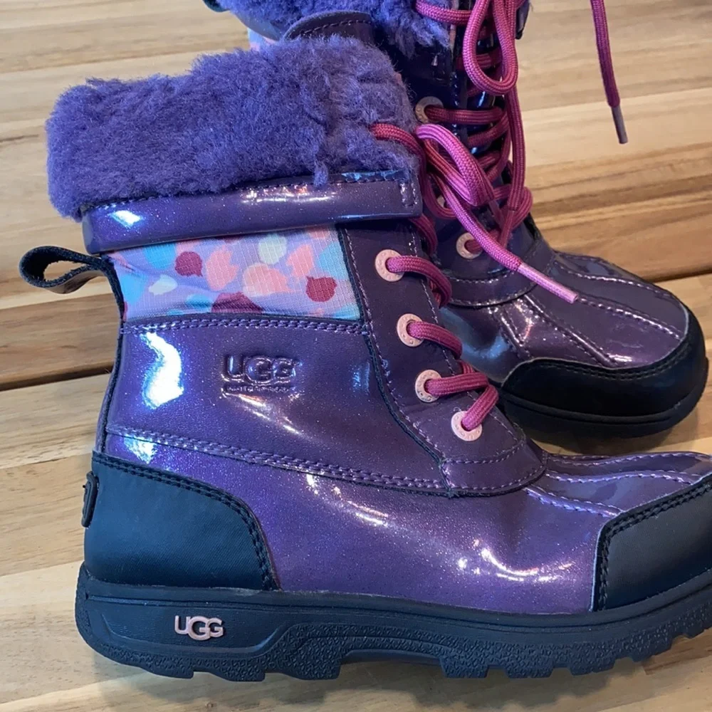 UGG Butte II purple boot